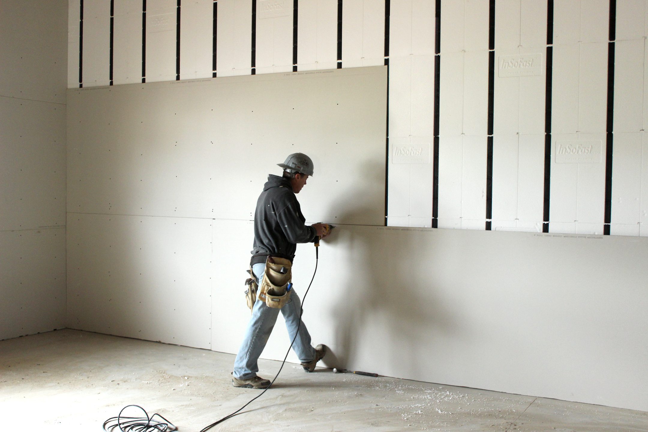 Installing Drywall InSoFast Continuous Insulation Panels